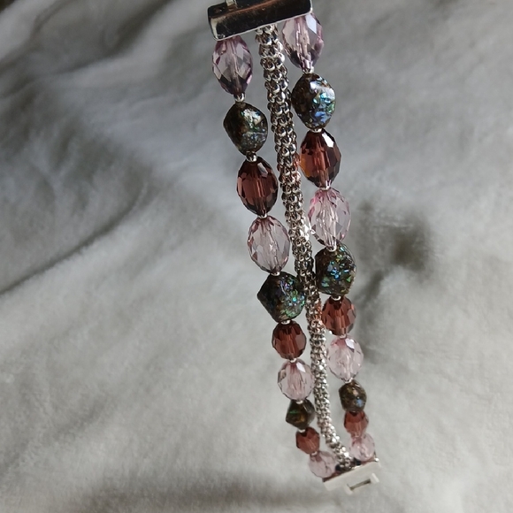 Jewelry - Elegant Purple and Silver Beaded Bracelet